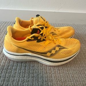 Saucony endorphin pro 2 yellow